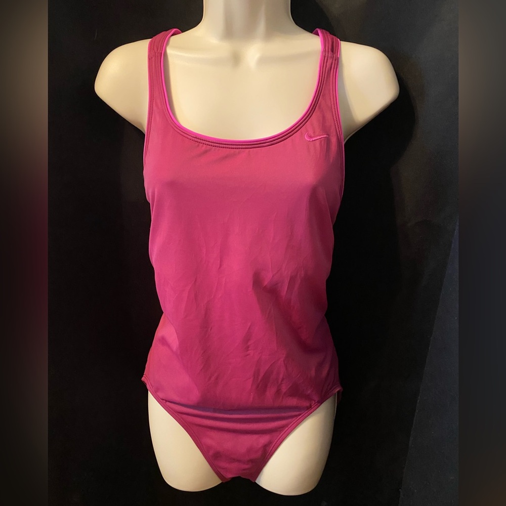 🩱Nike bathing suit Large burgundy hot pink racerback
